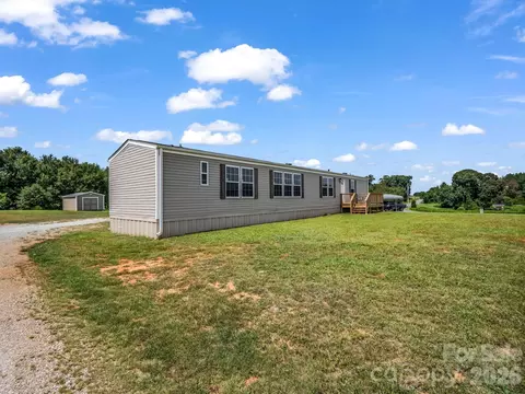 Exterior - 1760 Beachwood Rd, Mooresboro, NC 28114 photo 6 of 10
