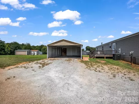 Exterior - 1760 Beachwood Rd, Mooresboro, NC 28114 photo 4 of 10