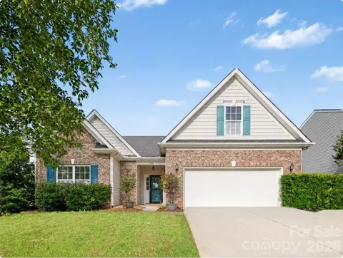 201 Augustus Ln, Mount Holly, NC 28120
