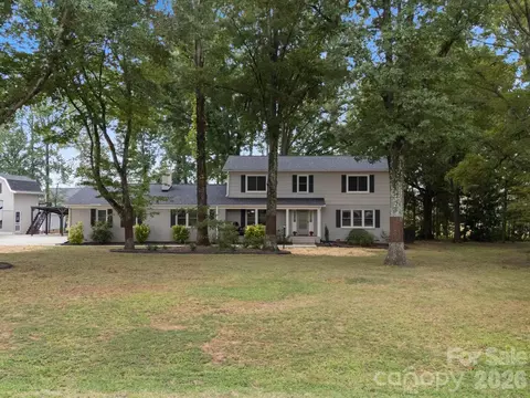 133 Franklin Dr, Mooresville, NC 28115