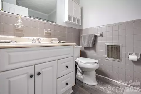 Bath - 2524 Griffith Rd, Monroe, NC 28112 photo 3 of 6