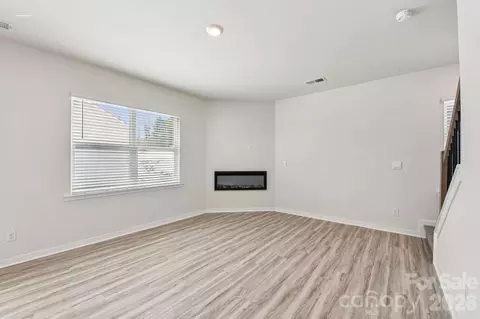 Living - 472 Dazzle Loop, Newton, NC 28658 photo 1 of 4