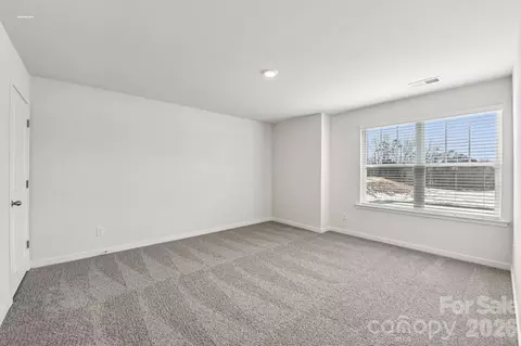Bedroom - 472 Dazzle Loop, Newton, NC 28658 photo 5 of 8