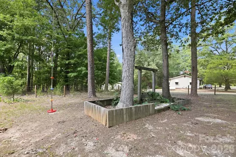 Exterior - 4436 Shiloh Unity Rd, Lancaster, SC 29720 photo 7 of 10