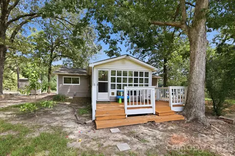 Exterior - 4436 Shiloh Unity Rd, Lancaster, SC 29720 photo 4 of 10