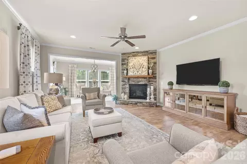 738 Peach Valley Ln, Fort Mill, SC 29715