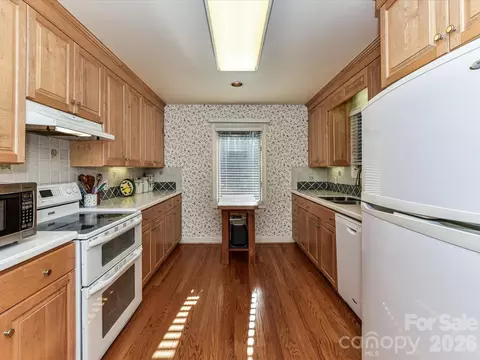 Kitchen - 7769 Dellinger Rd, Denver, NC 28037 photo 1 of 2