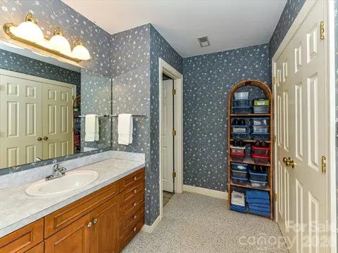 Bath - 7769 Dellinger Rd, Denver, NC 28037 photo 2 of 3