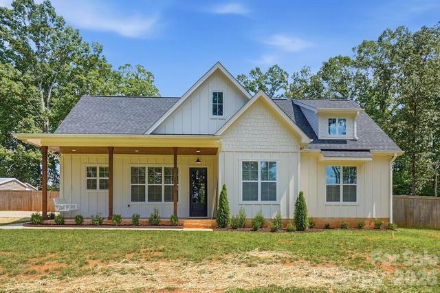 369 Sunderland Rd, Belmont, NC 28012