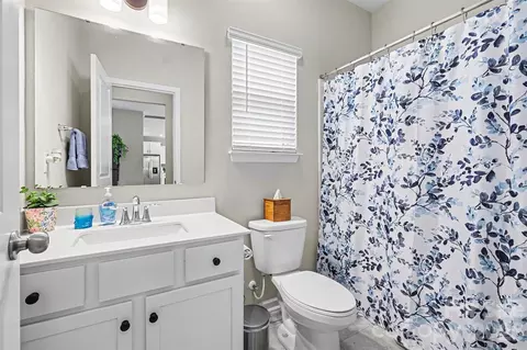 Bath - 2334 Waverly Dr, Monroe, NC 28112 photo 3 of 3