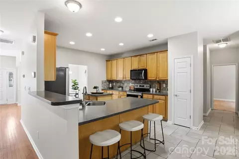 Kitchen - 509 Evening Mist Dr, Fort Mill, SC 29708 photo 2 of 4