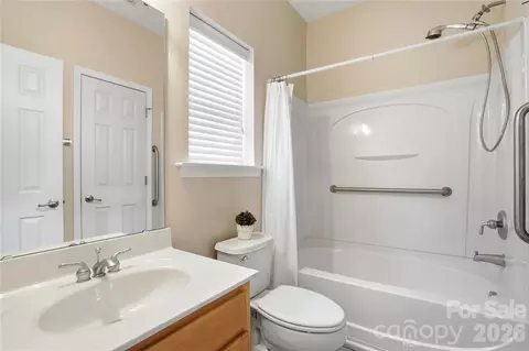 Bath - 509 Evening Mist Dr, Fort Mill, SC 29708 photo 1 of 3