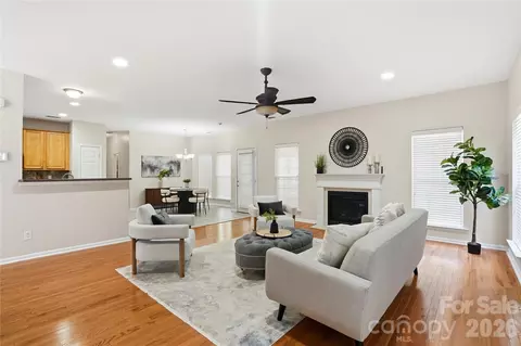 Living - 509 Evening Mist Dr, Fort Mill, SC 29708 photo 3 of 7