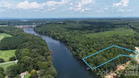 152 Slate Dr, Statesville, NC 28625