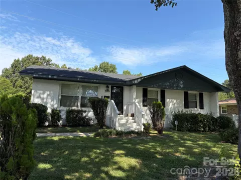1245 Pondella Dr, Charlotte, NC 28213