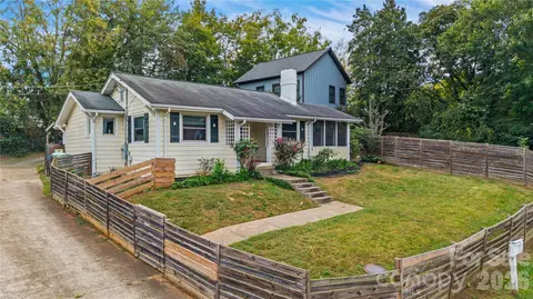 9 Oakley Rd, Asheville, NC 28803