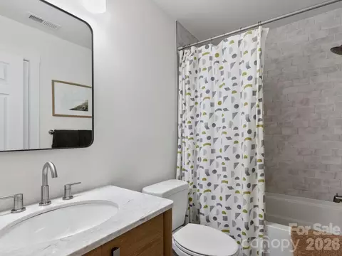 Bath - 41 Bear Trl, Fairview, NC 28730 photo 2 of 2