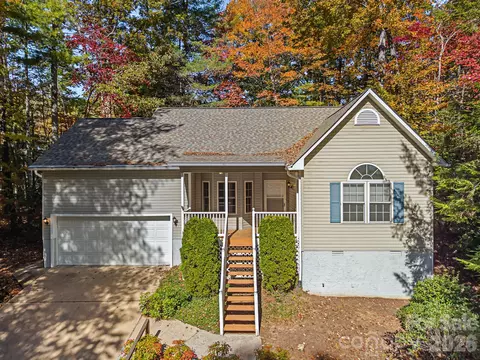 61 Autumn Glen Ct, Brevard, NC 28712