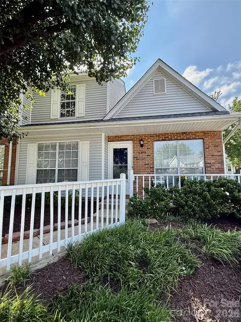 8219 Golf Ridge Dr, Charlotte, NC 28277