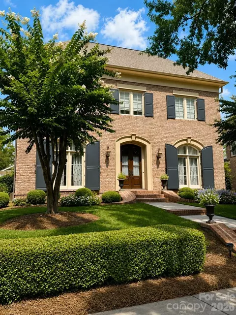 8820 Heydon Hall Cir, Charlotte, NC 28210