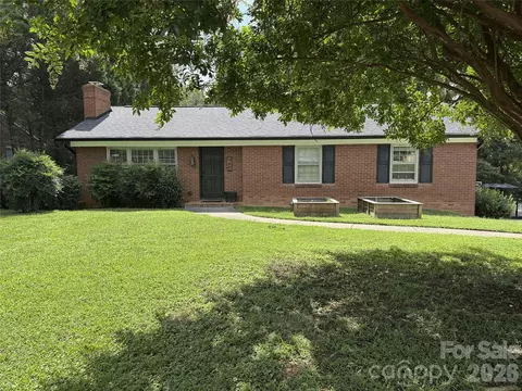 948 Heather Ln, Charlotte, NC 28209