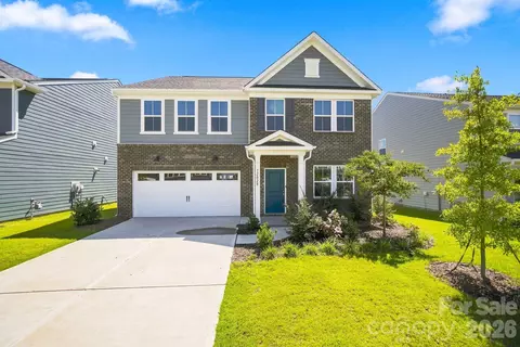 12028 Grinstead Ln, Charlotte, NC 28278