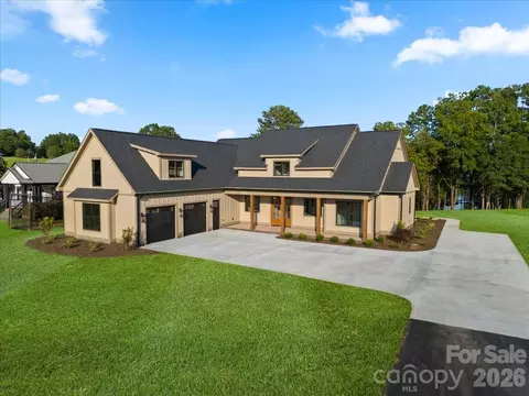 15194 Cove Point 1 Ln #1, Norwood, NC 28128