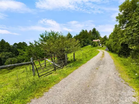 99999 Boulder Rd, Marshall, NC 28753 photo 4