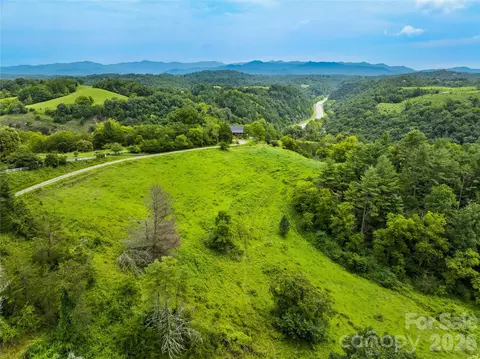 99999 Boulder Rd, Marshall, NC 28753 photo 2