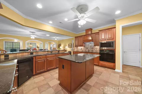 Kitchen - 51252 Daffodil Ct, Indian Land, SC 29707 photo 3 of 4