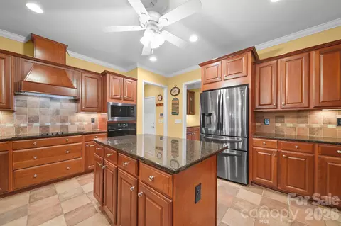 Kitchen - 51252 Daffodil Ct, Indian Land, SC 29707 photo 4 of 4