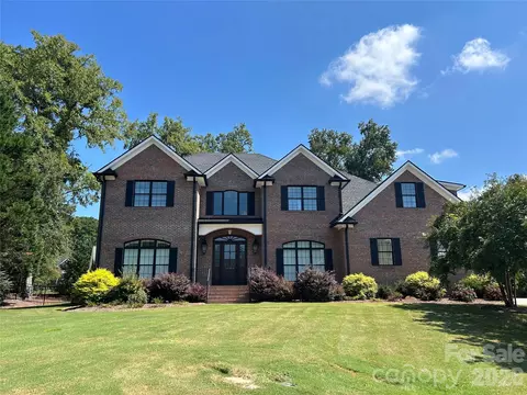 1686 Nestledown Ct, Rock Hill, SC 29732