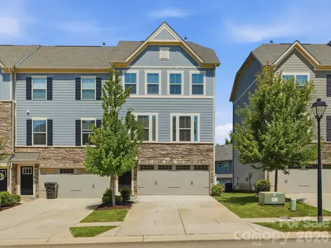 108 Helm A Ln #A, Mooresville, NC 28117