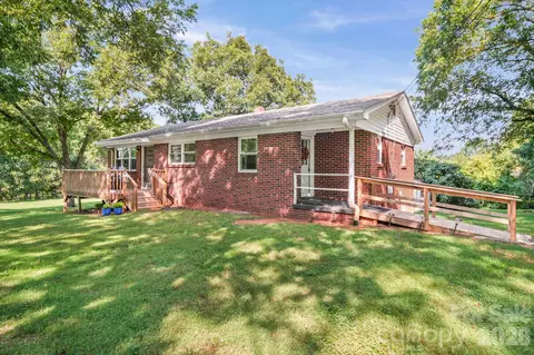 120 Kirkwood Dr, Concord, NC 28025