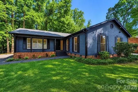 1440 Mcilroy Rd, Charlotte, NC 28212