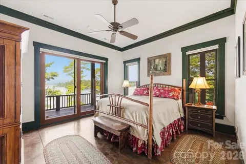 Bedroom - 5140 Beech Bluff Dr, Morganton, NC 28655 photo 5 of 8