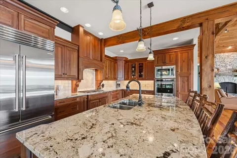 Kitchen - 5140 Beech Bluff Dr, Morganton, NC 28655 photo 3 of 5