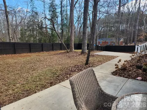 Exterior - 1414 Clark Pl, Lancaster, SC 29720 photo 6 of 11