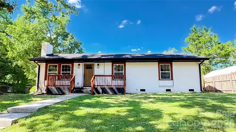 801 Dobson Dr, Charlotte, NC 28213