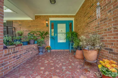 Exterior - 15 Meadowlark Dr, Tryon, NC 28782 photo 1 of 10