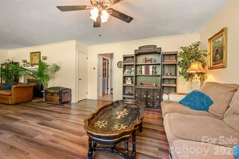 Living - 15 Meadowlark Dr, Tryon, NC 28782 photo 2 of 4