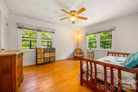 Bedroom - 15 Meadowlark Dr, Tryon, NC 28782 photo 3 of 4