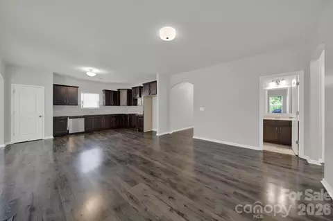Living - 5121 Saddleback Dr, Mount Holly, NC 28120 photo 3 of 4