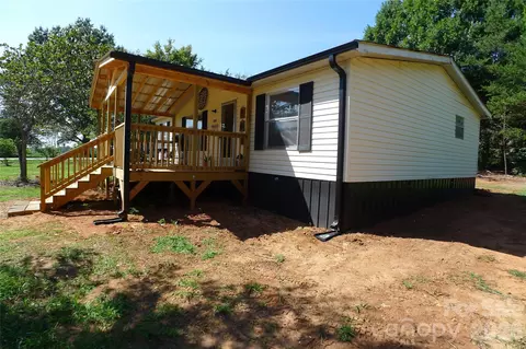 2005 Monico 2 Ln #2, Yadkinville, NC 27055