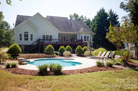4109 River Birch Dr, Iron Station, NC 28080
