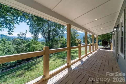 Exterior - 186 Sylvan Heights Dr, Sylva, NC 28779 photo 3 of 10