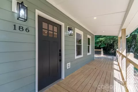 Exterior - 186 Sylvan Heights Dr, Sylva, NC 28779 photo 4 of 10