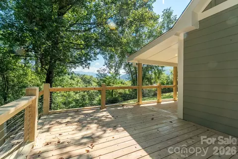 Exterior - 186 Sylvan Heights Dr, Sylva, NC 28779 photo 7 of 10