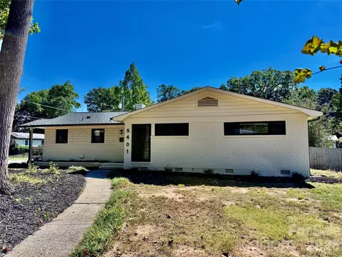 5401 Seacroft Rd, Charlotte, NC 28210