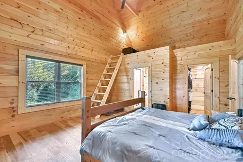 Bedroom - 1140 Caney Fork Rd, Marshall, NC 28753 photo 4 of 5